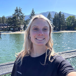 Meet your Posher, Kelli